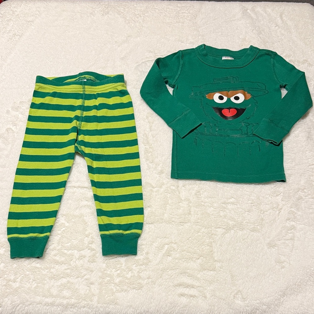 Hanna Andersson Sesame Street Collab: Oscar the Grouch Pajamas